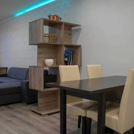 Beautiful Air-conditioned In The Centre דירה